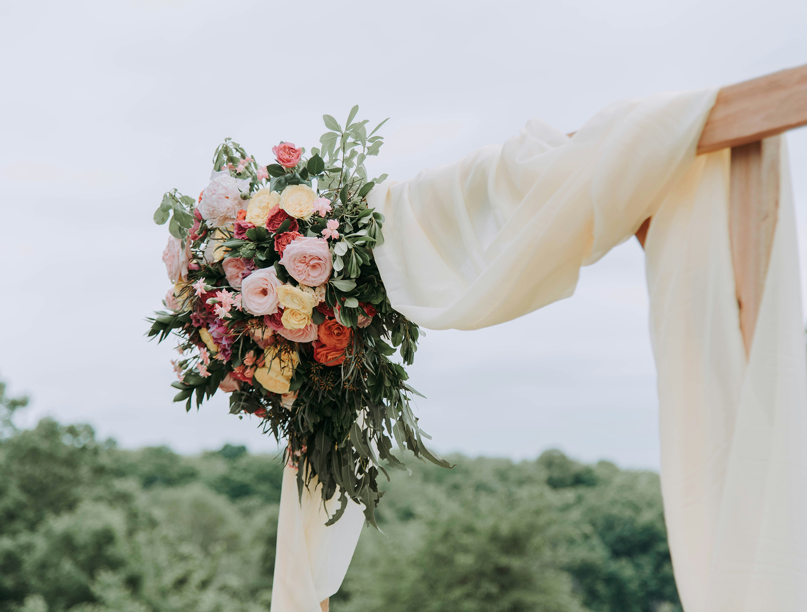 Floral arch with bouquet